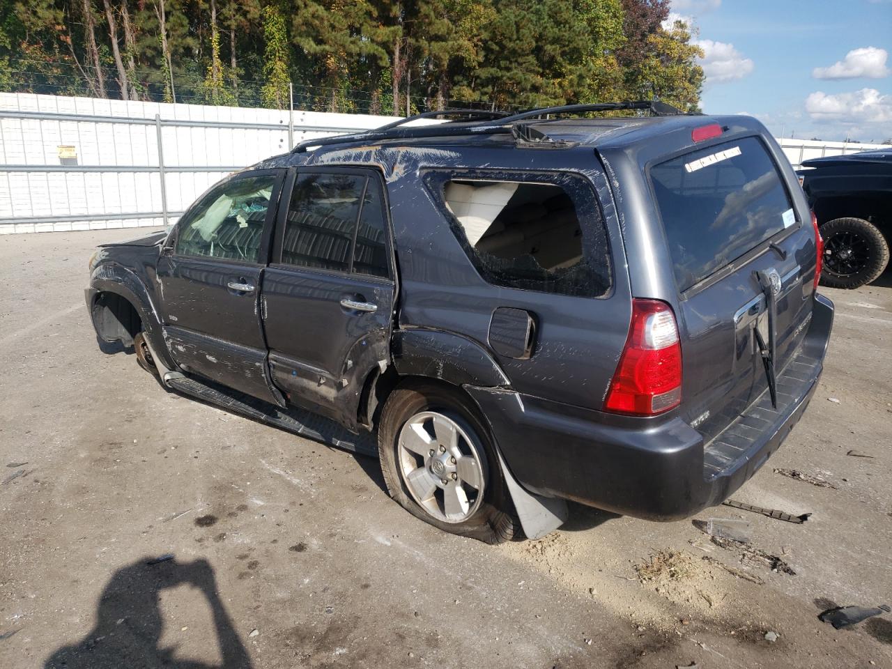 2009 Toyota 4Runner - Image 2
