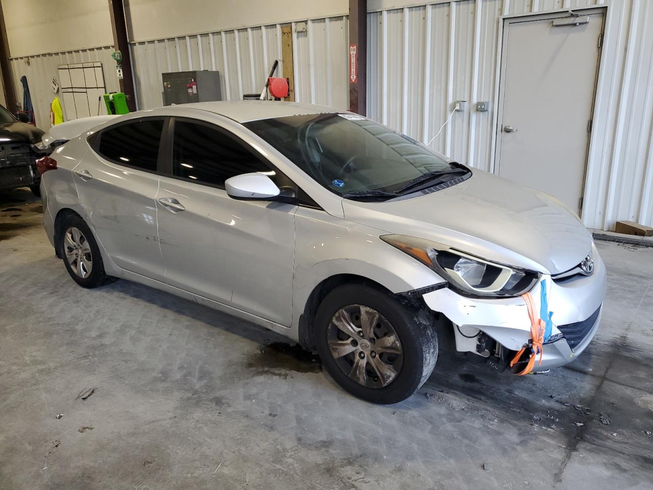 2016 Hyundai Elantra - Image 4