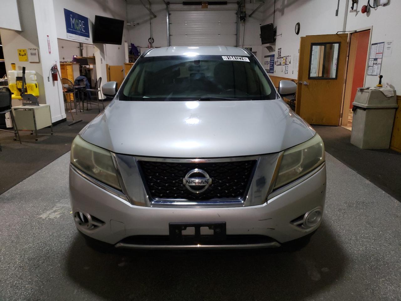 2013 Nissan Pathfinder - Image 5