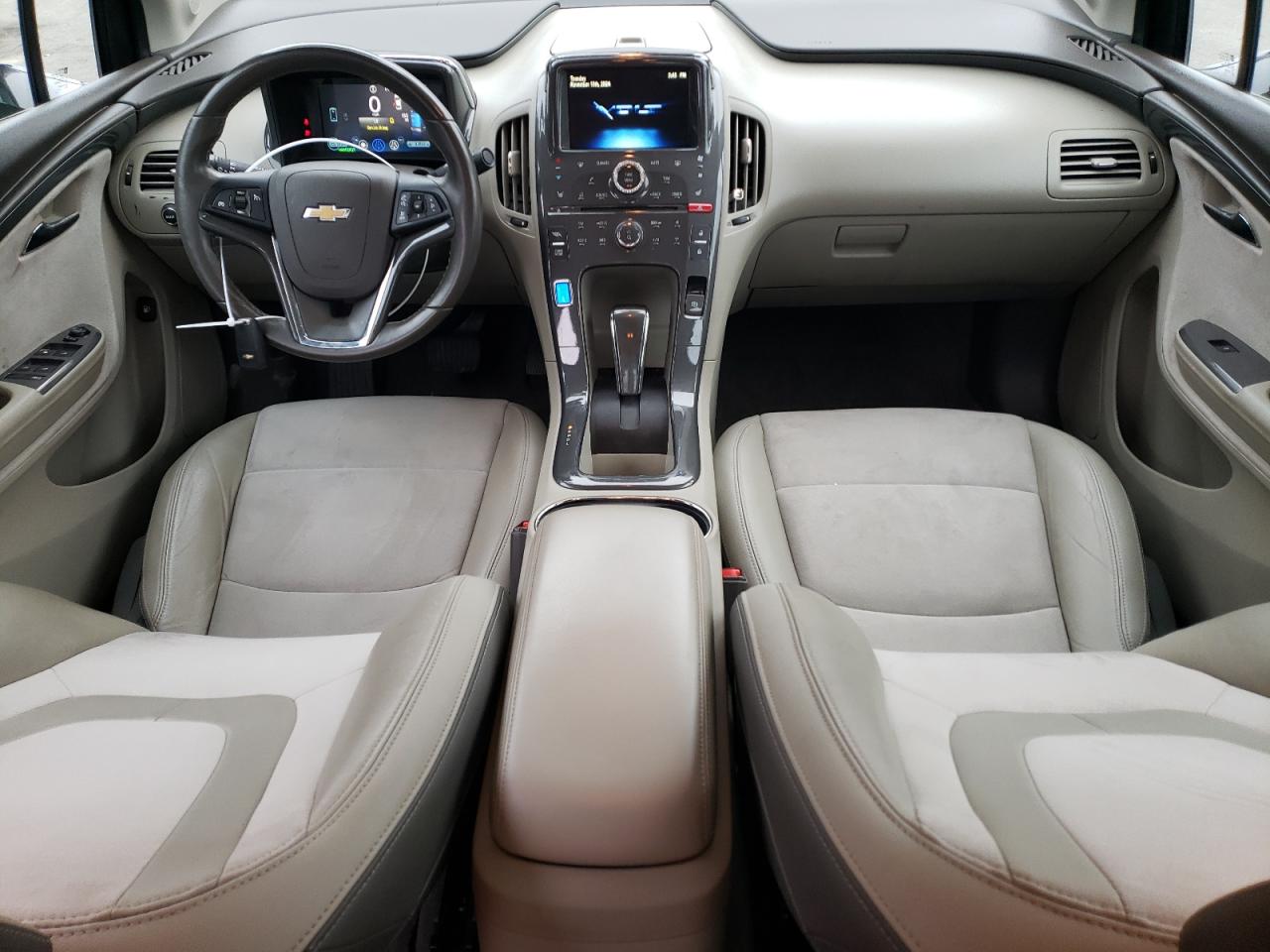 2014 Chevrolet Volt - Image 8