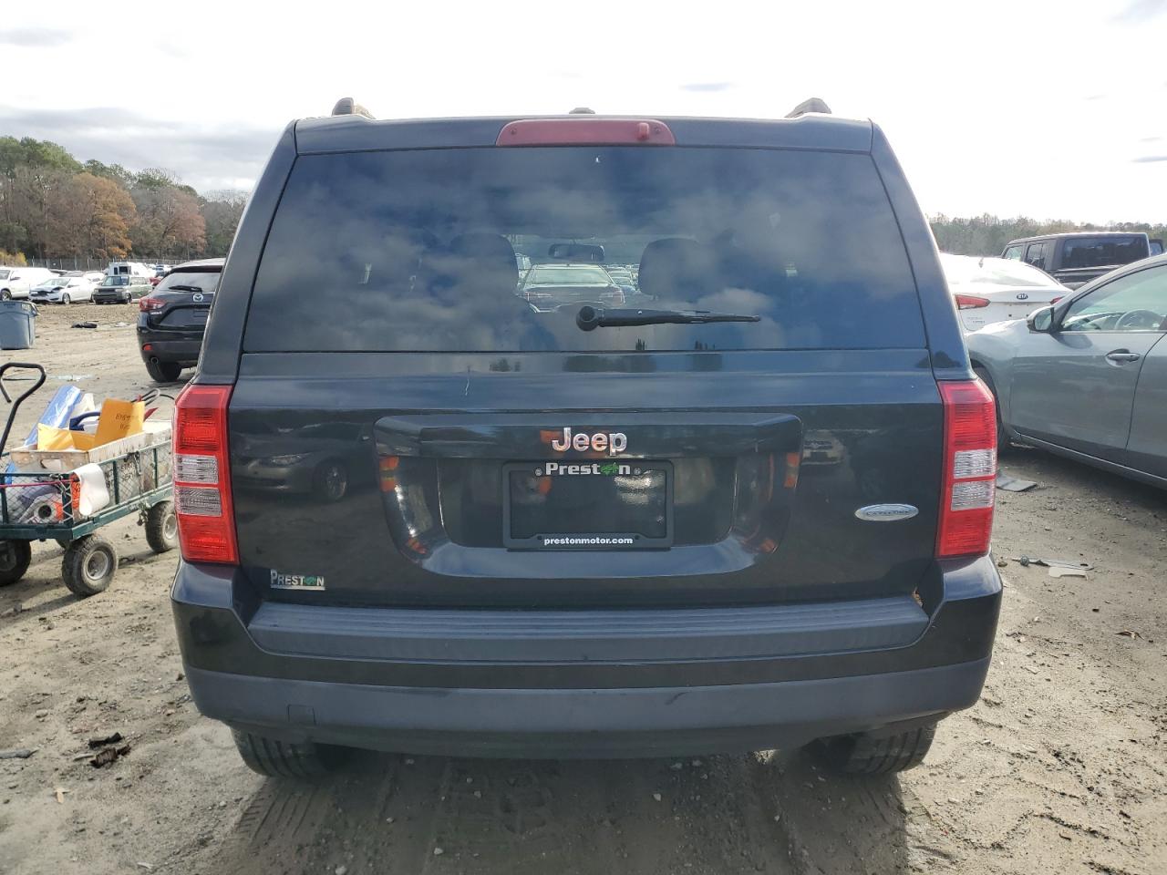 2011 Jeep Liberty (Patriot) - Image 6