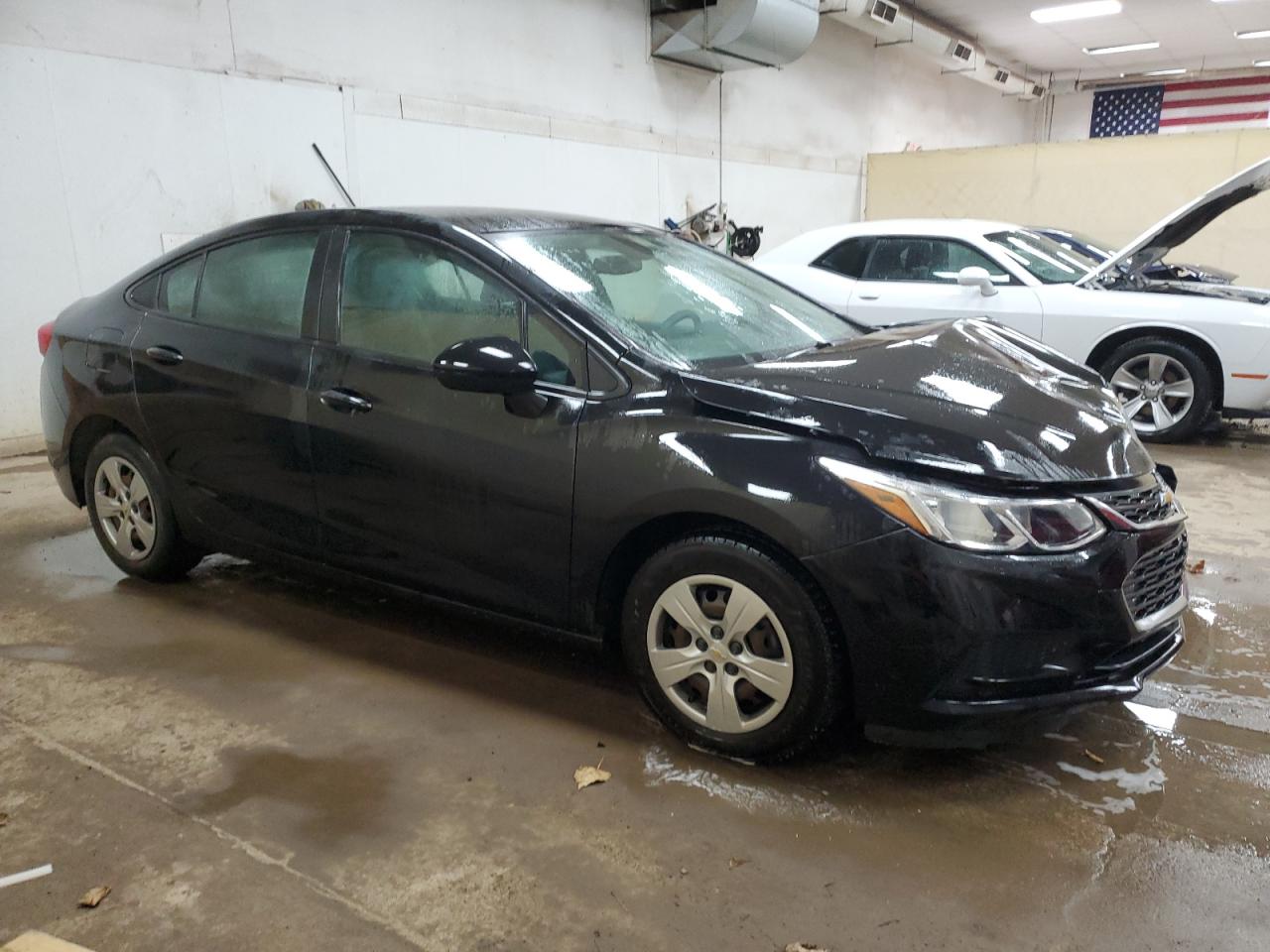 2018 Chevrolet Cruze - Image 4