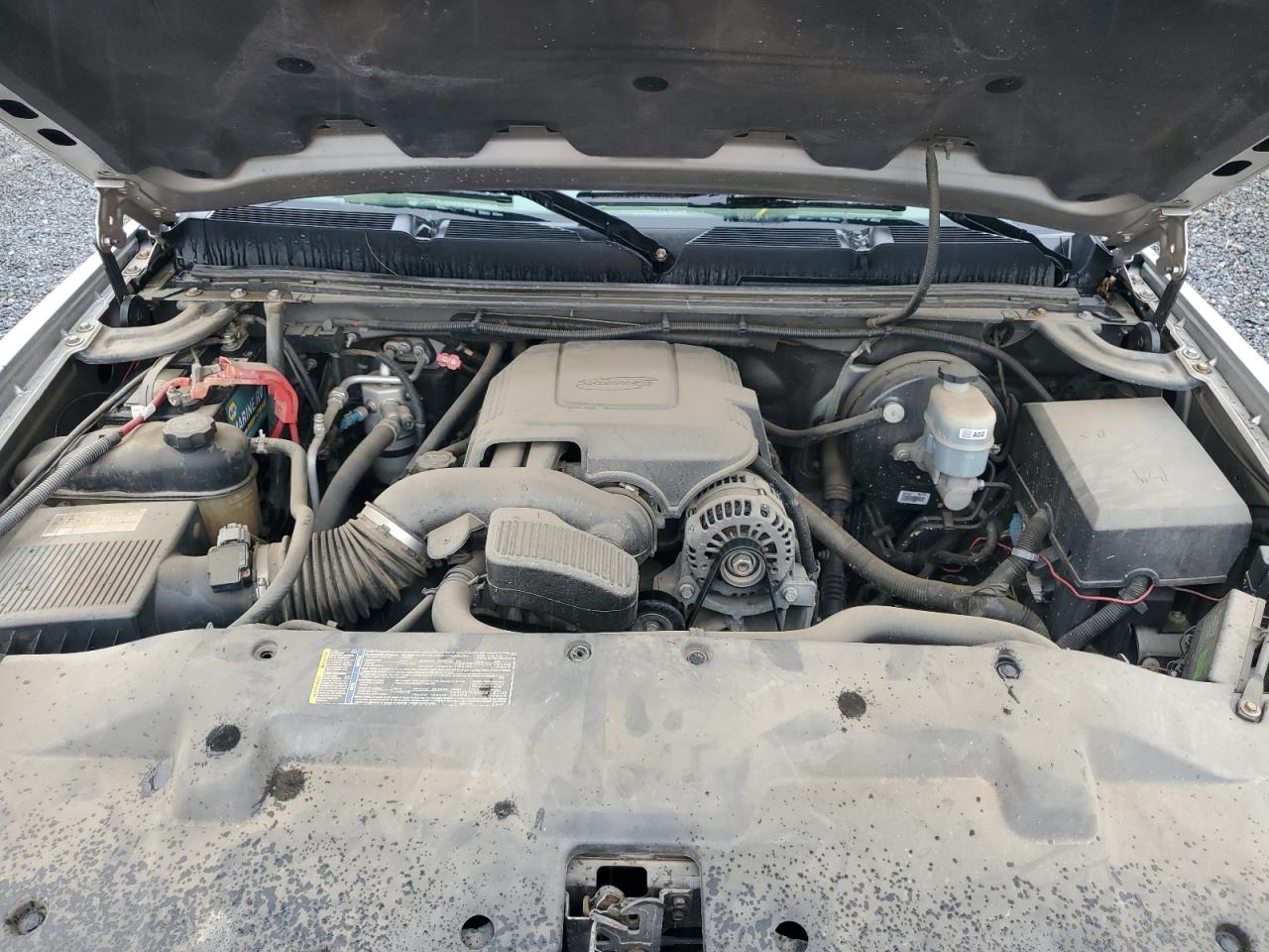 2009 Chevrolet Silverado - Image 11