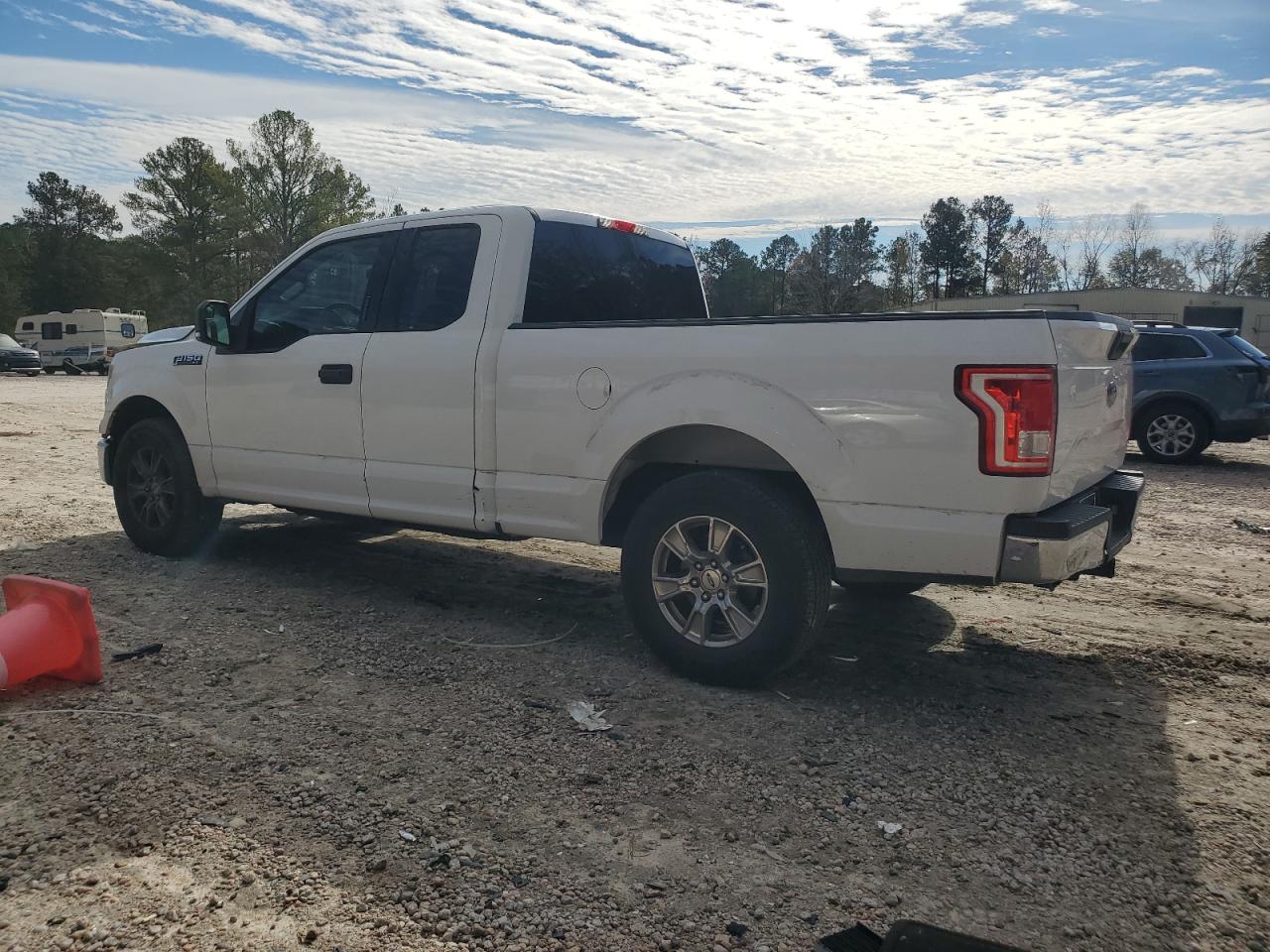2015 Ford F-150 - Image 2
