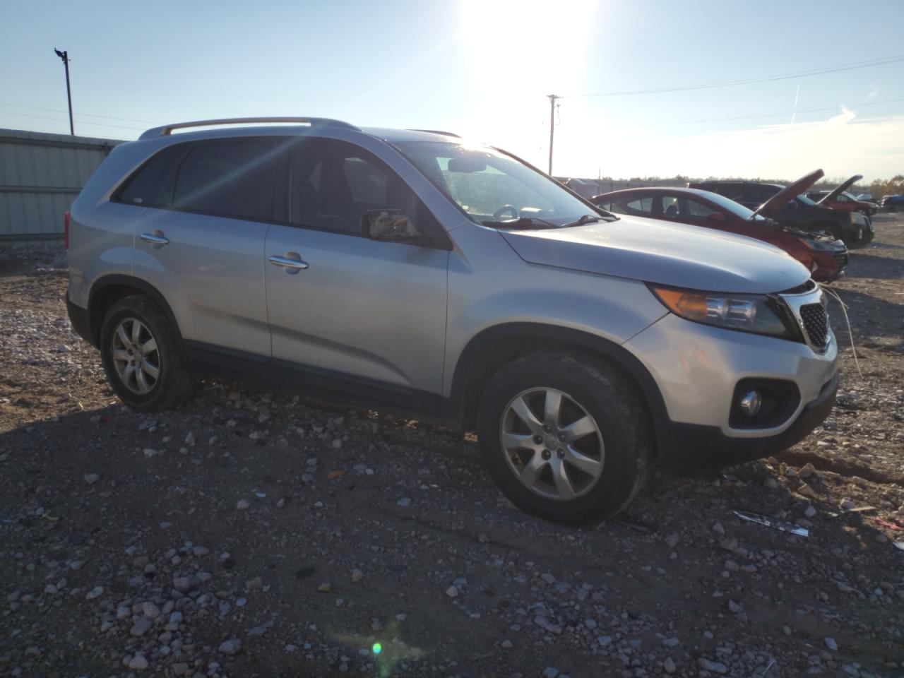 VIN 5XYKT4A64DG417616 2013 KIA SORENTO no.4