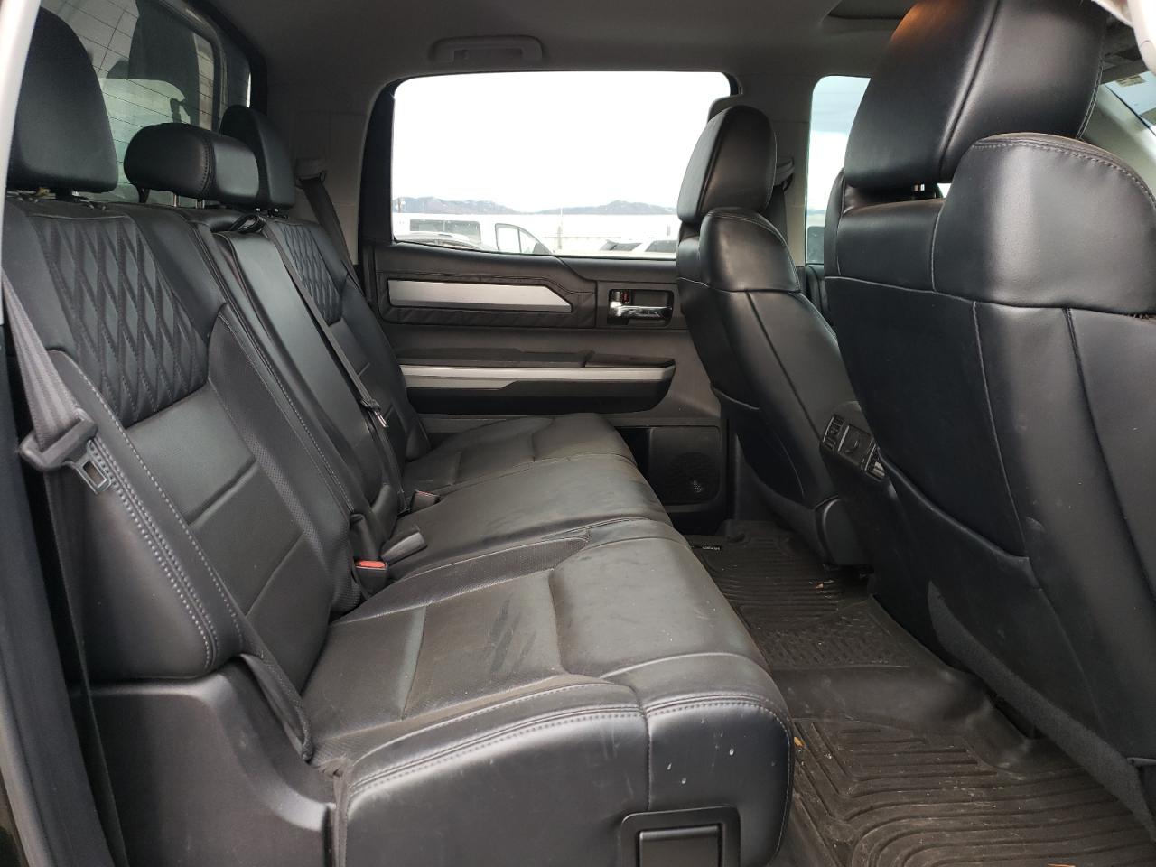 2019 Toyota Tundra - Image 10