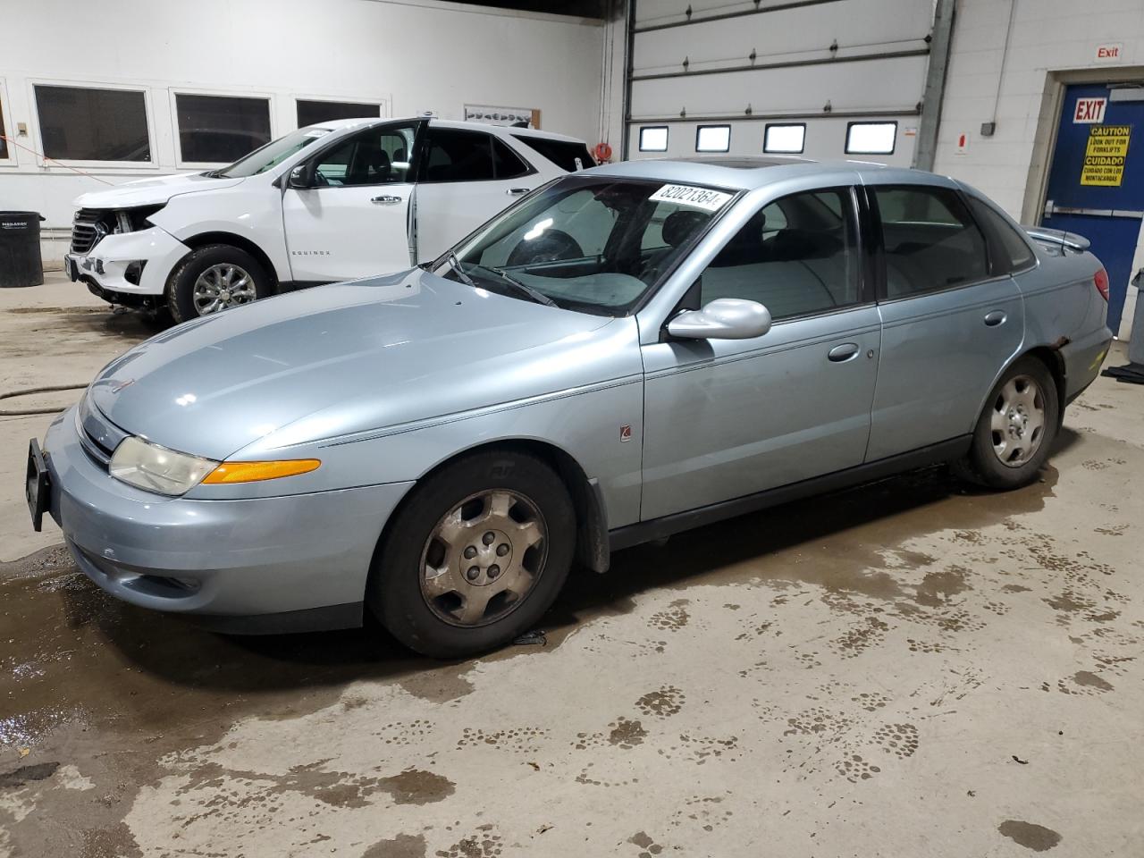 2001 Saturn LW - Image 1