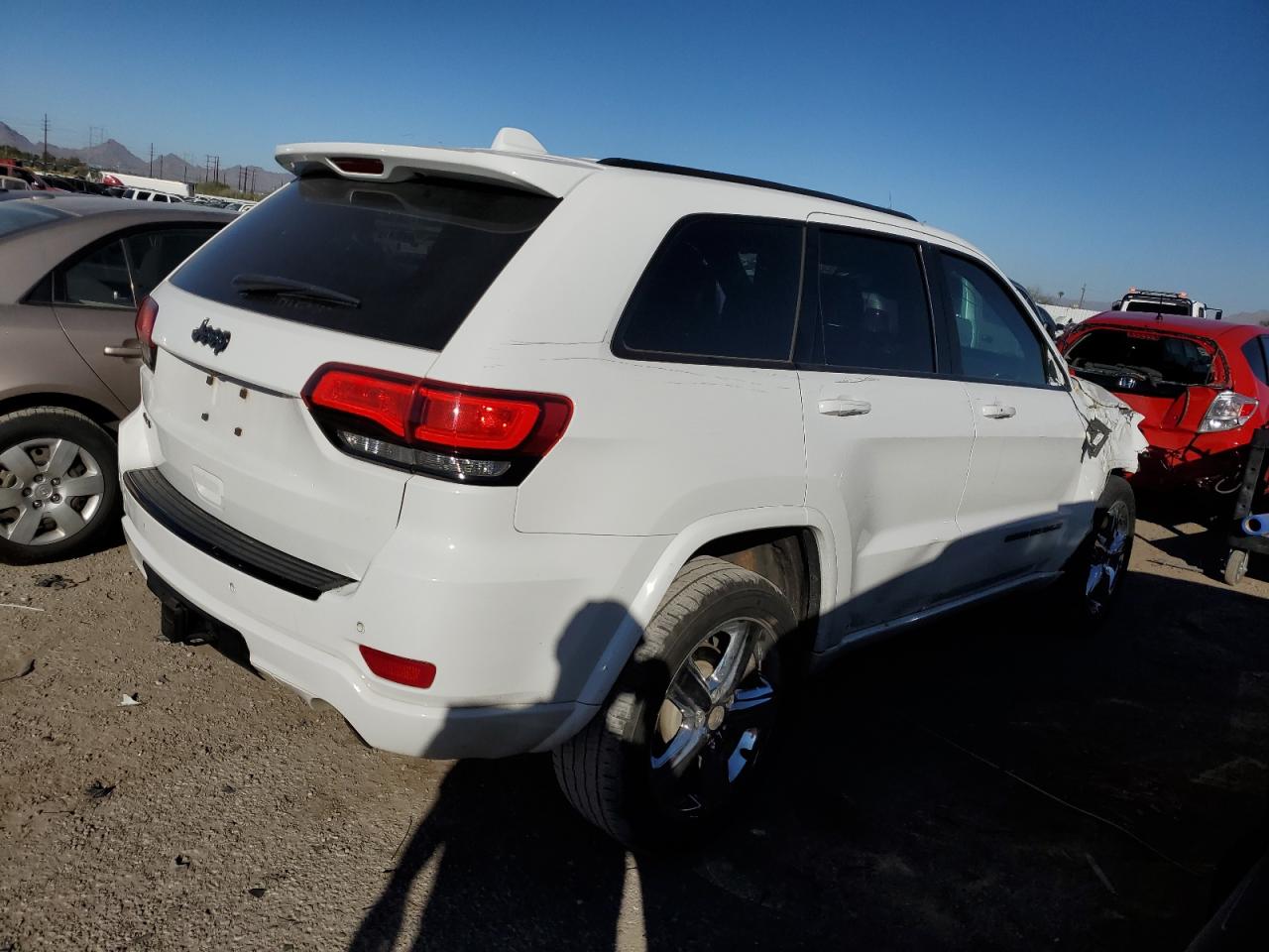 2017 Jeep Grand Cherokee - Image 3