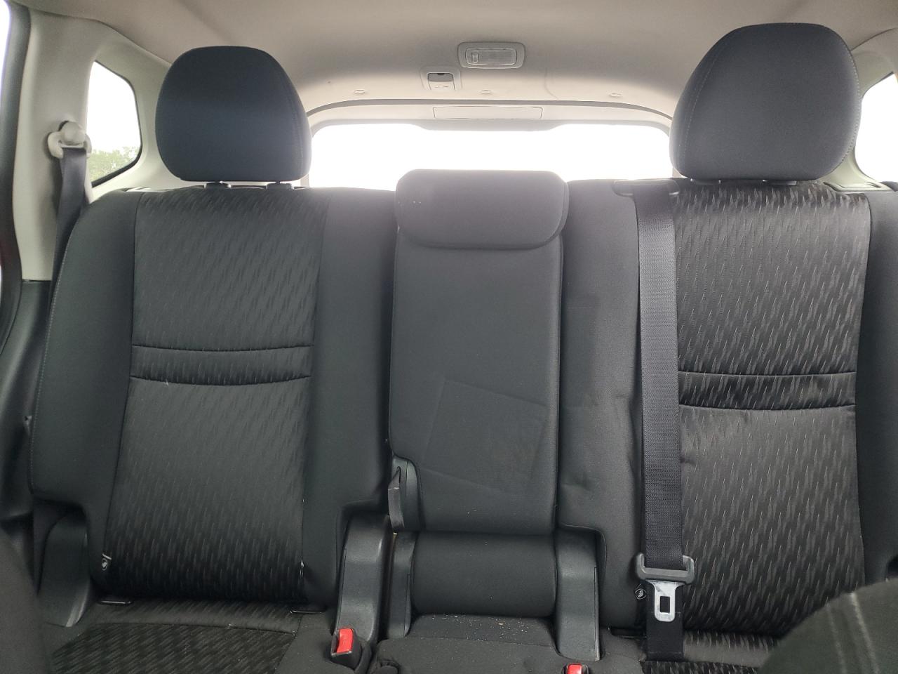 2020 Nissan Rogue - Image 10