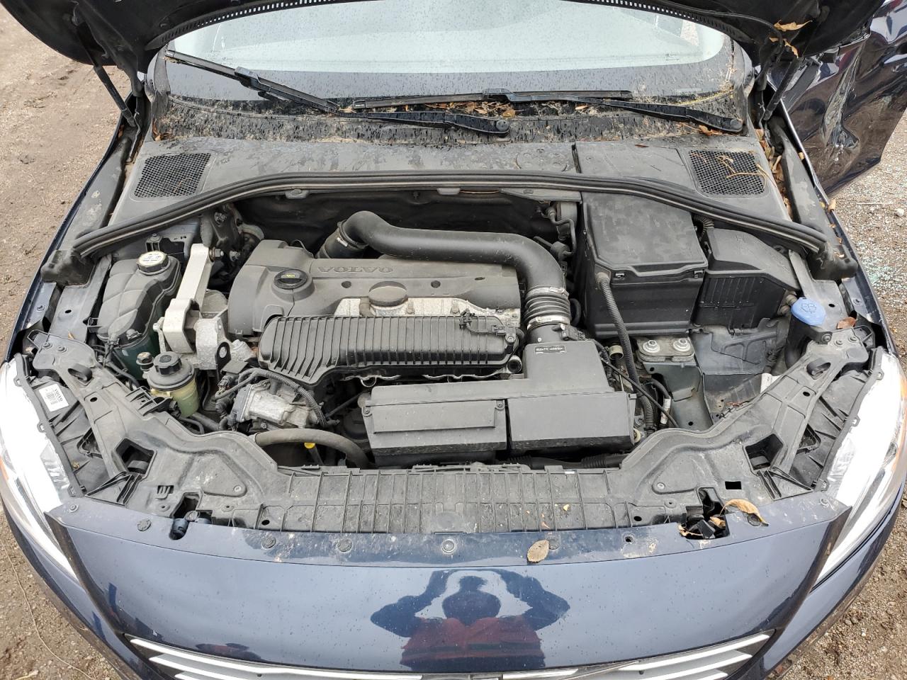 2015 Volvo S60 - Image 13