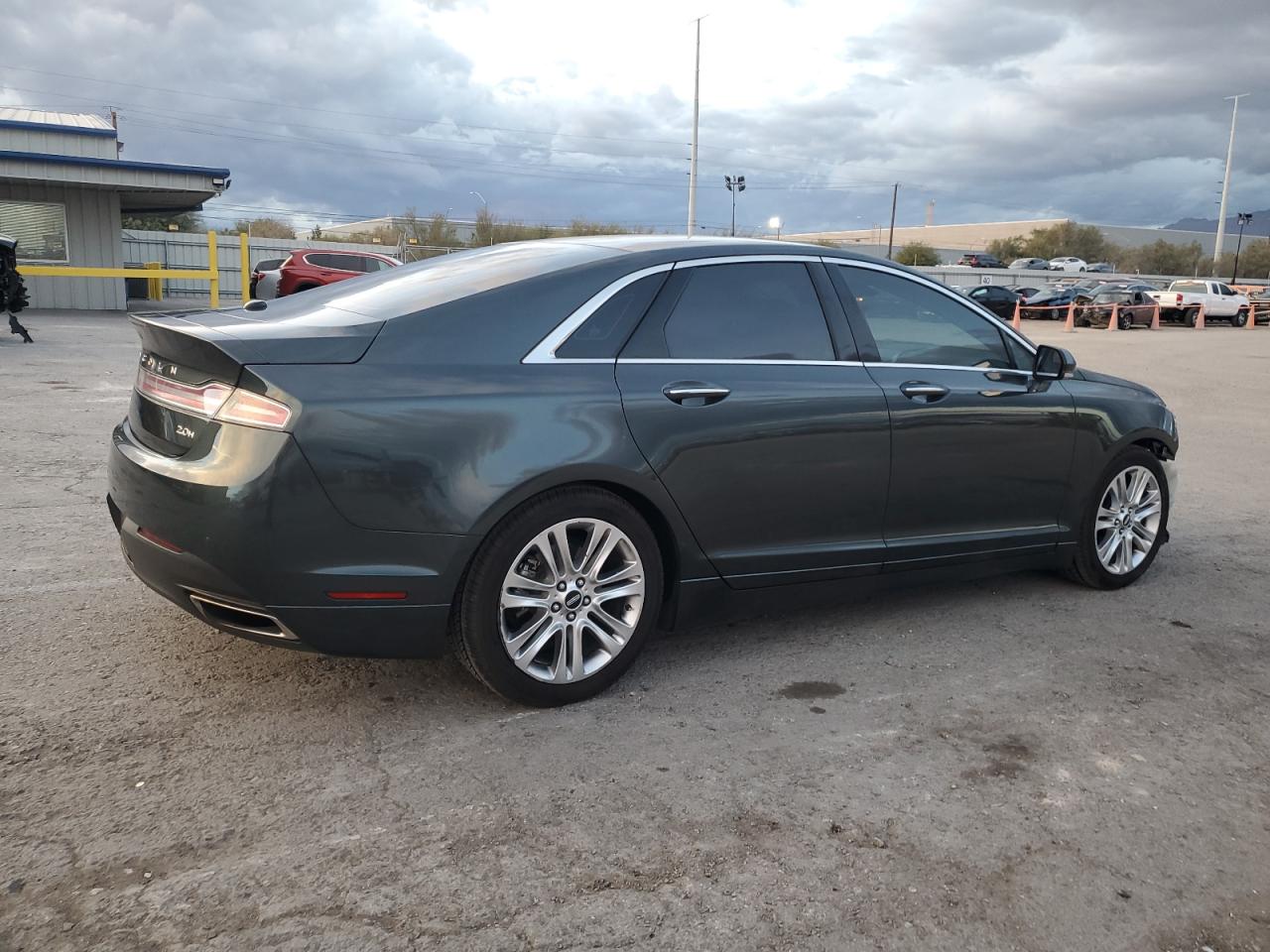 2016 Lincoln MKZ - Image 3