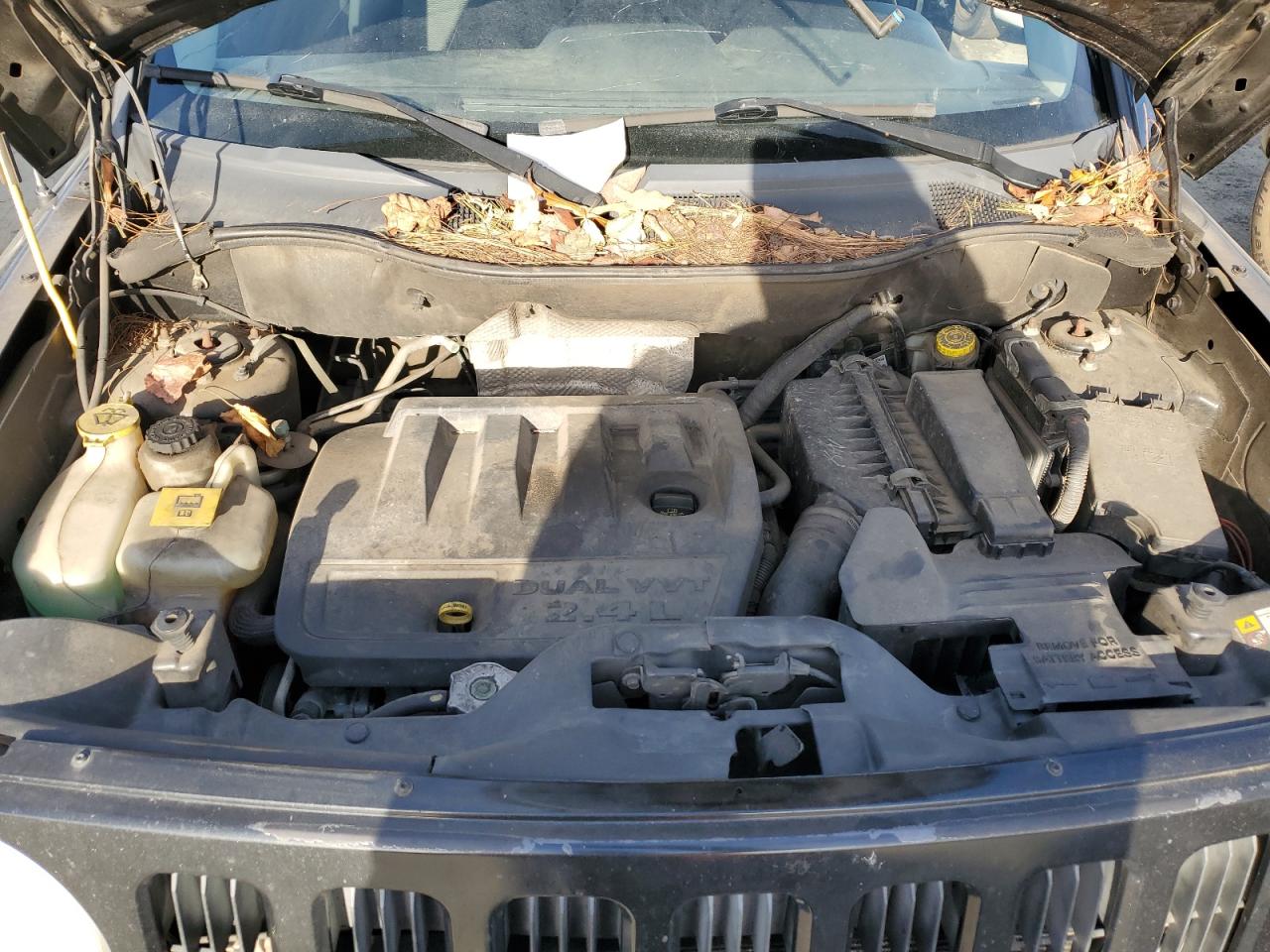 2010 Jeep Liberty (Patriot) - Image 12