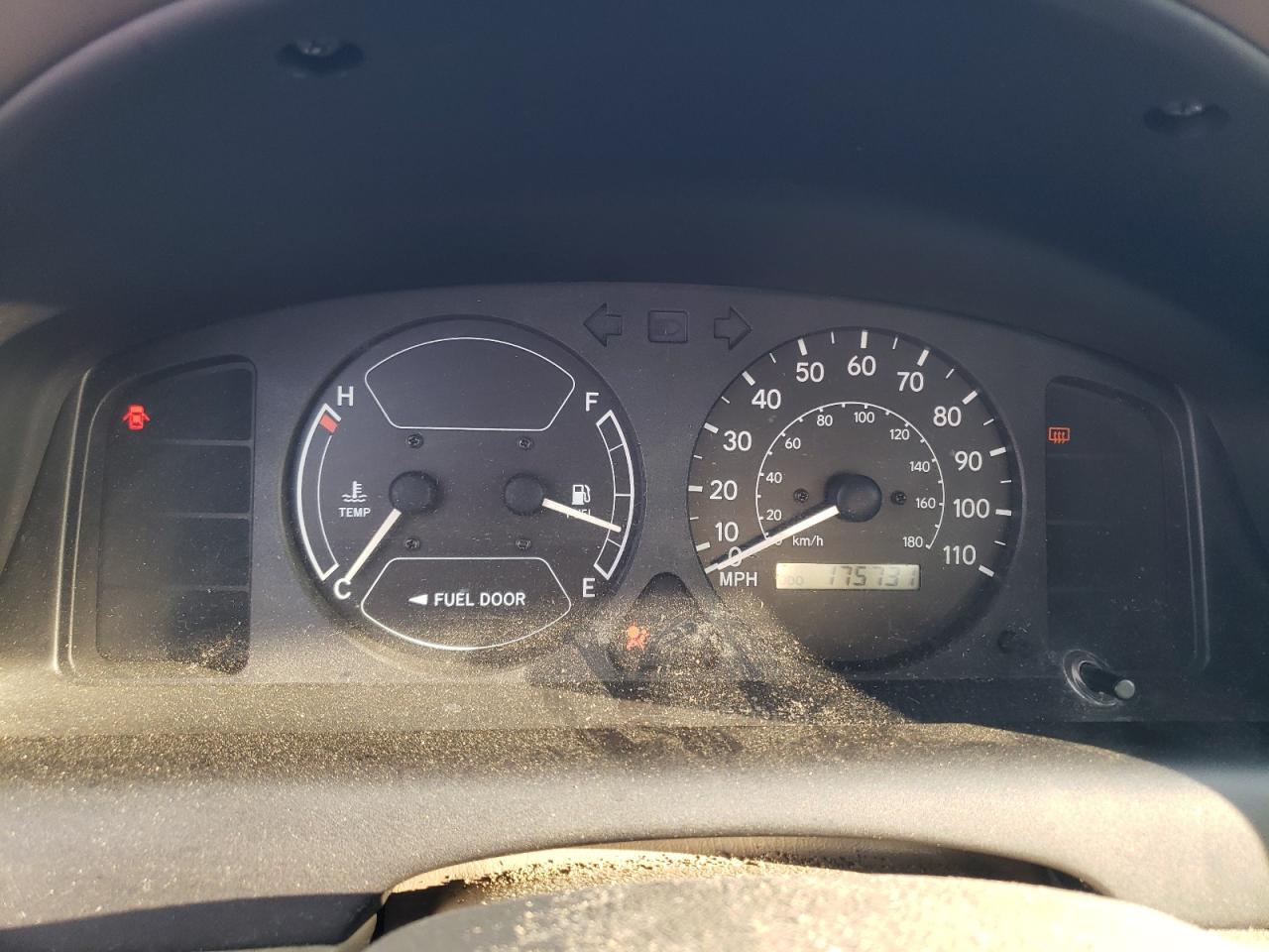 2000 Toyota Corolla - Image 9