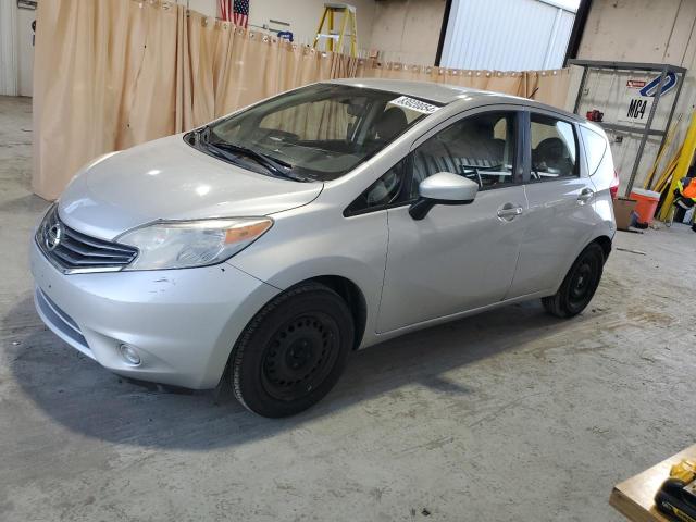  NISSAN VERSA 2015 Srebrny