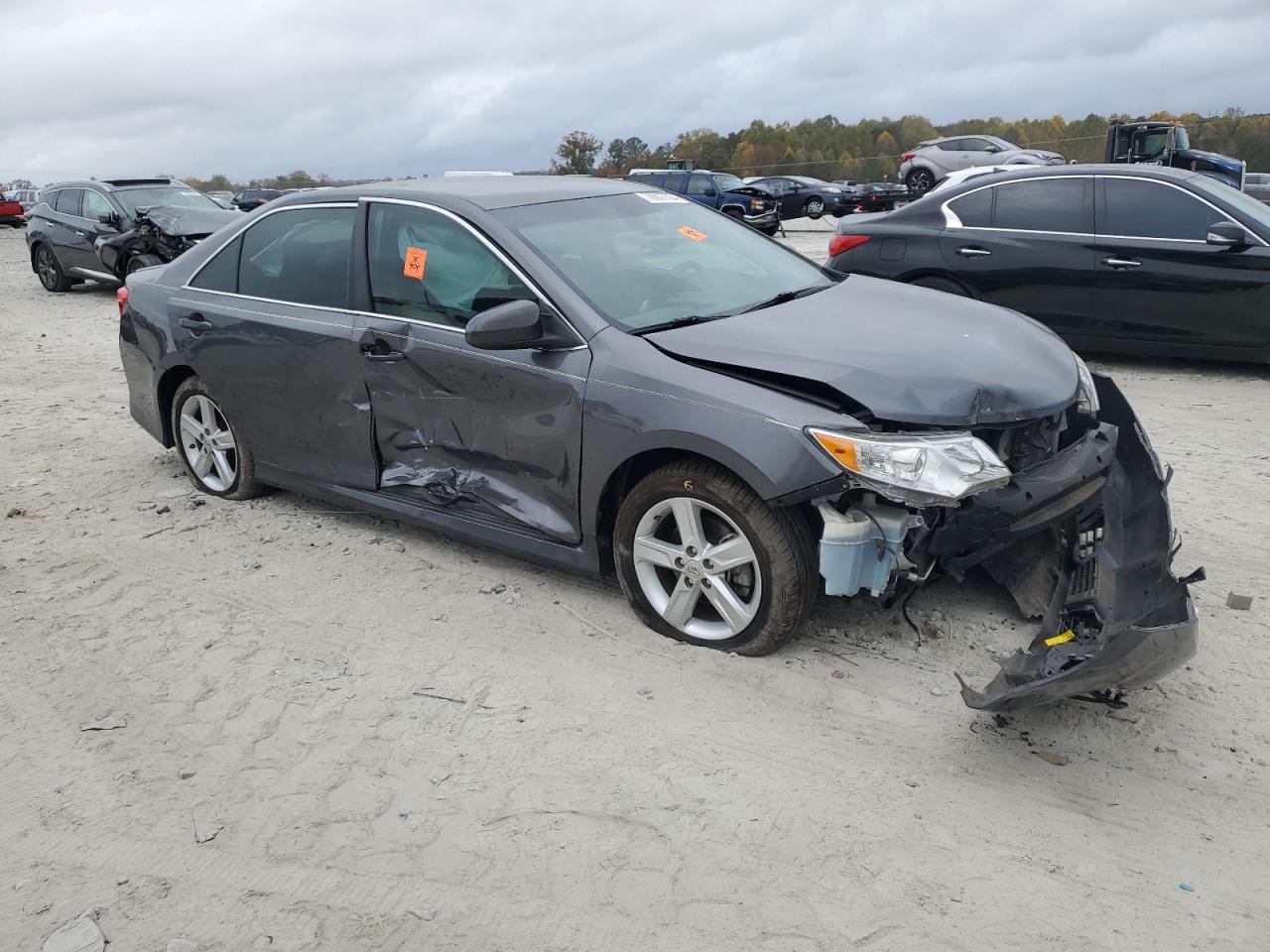 2014 Toyota Camry - Image 4