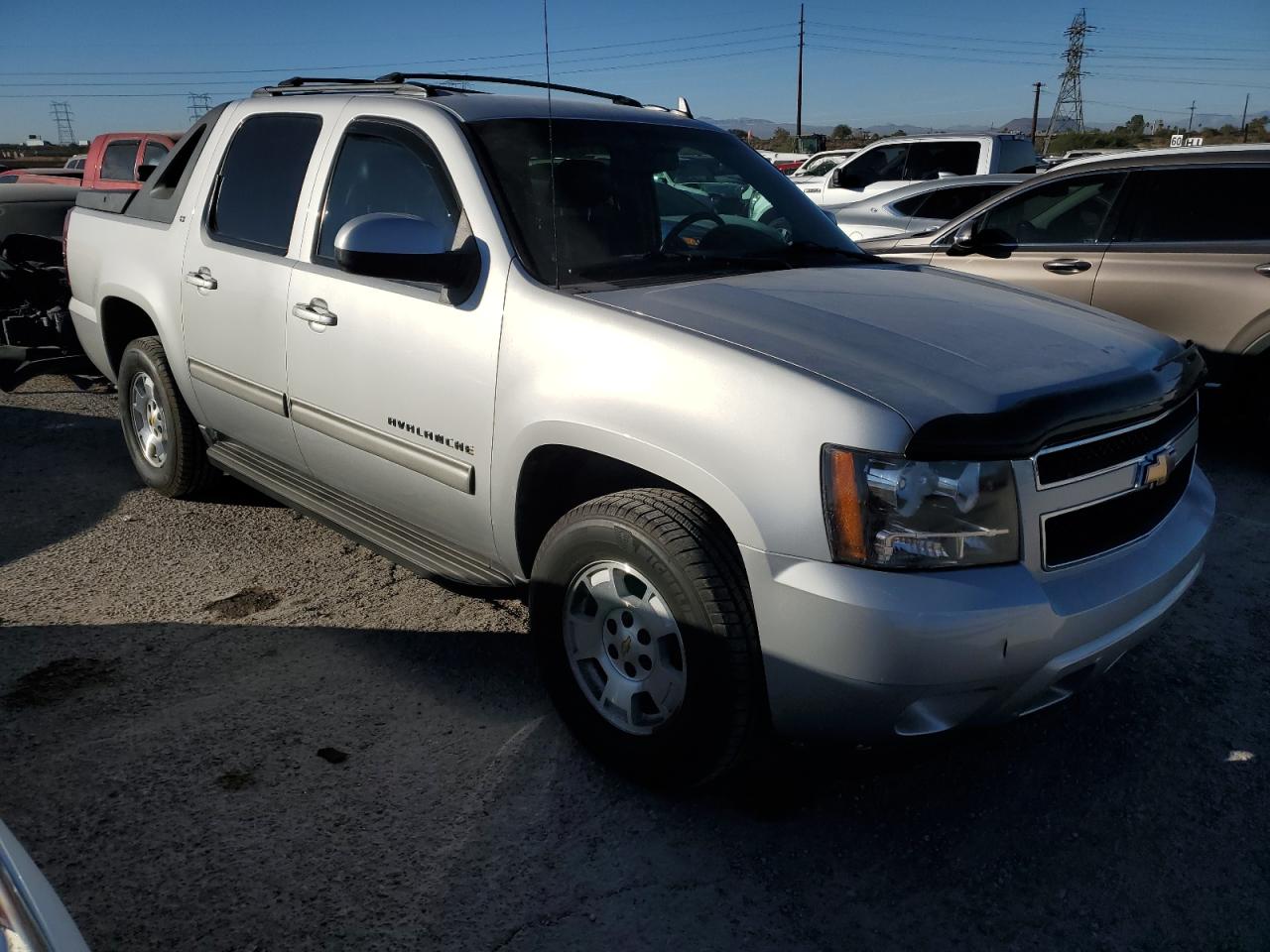 2011 Chevrolet Avalanche - Image 4