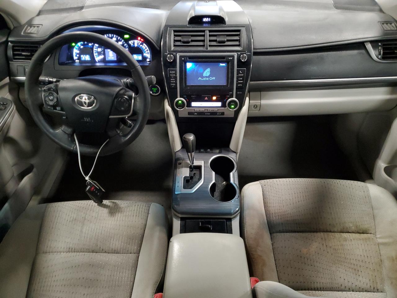 2013 Toyota Camry - Image 8