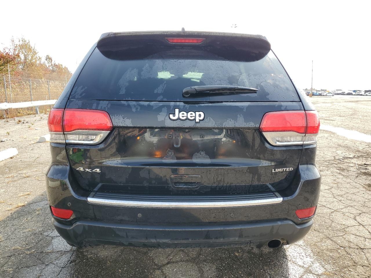 2017 Jeep Grand Cherokee - Image 6