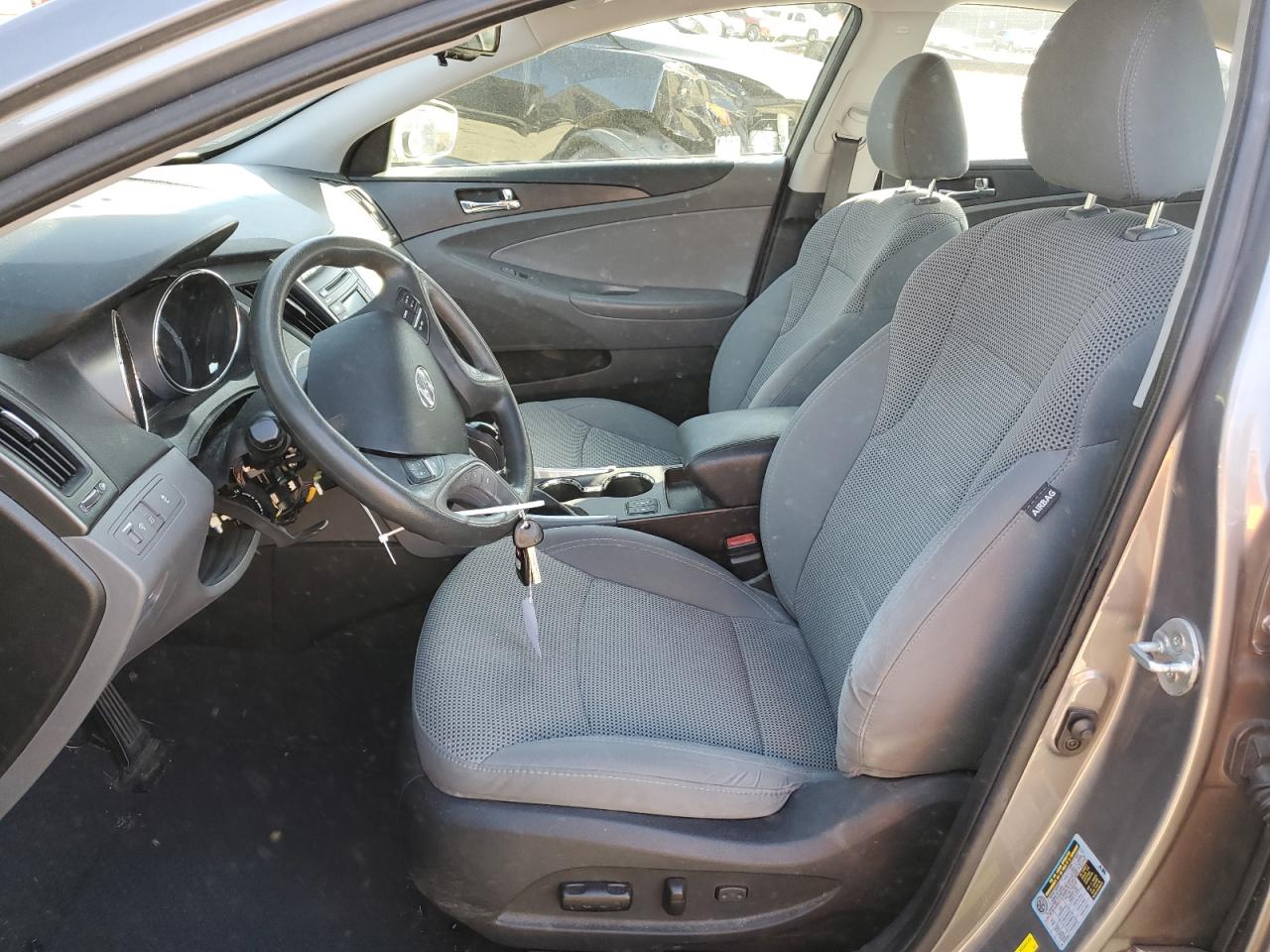 2014 Hyundai Sonata - Image 7