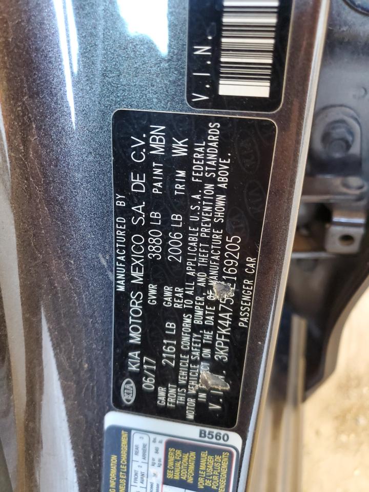 2018 Kia Forte - Image 12