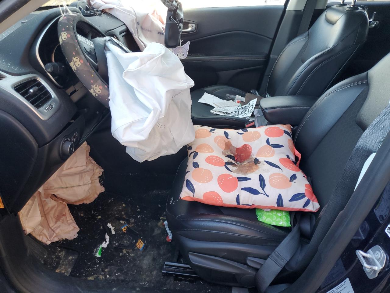 2018 Jeep Compass Latitude VIN: 3C4NJCBB5JT102594 Lot: 80141514