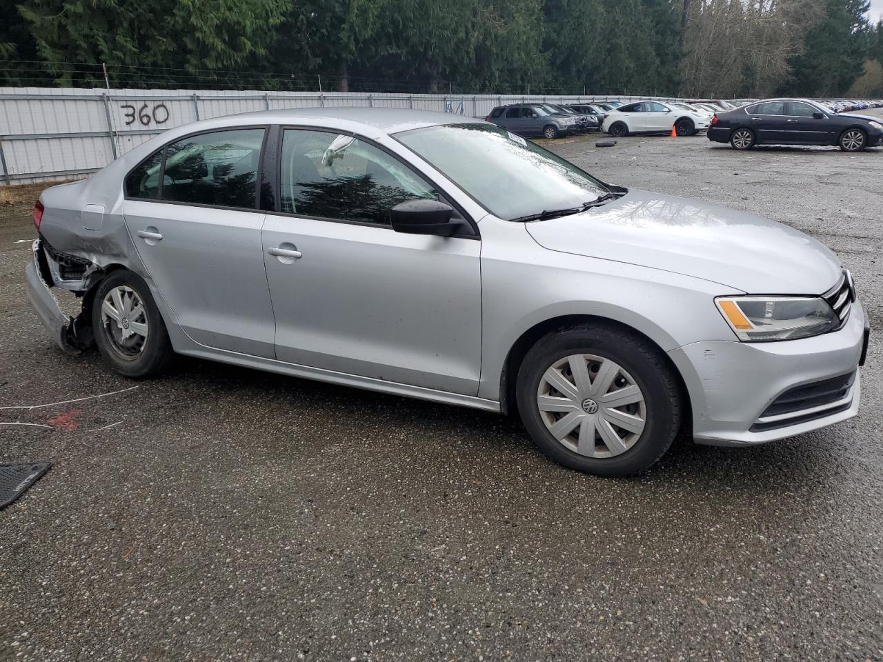 2015 Volkswagen Jetta - Image 4
