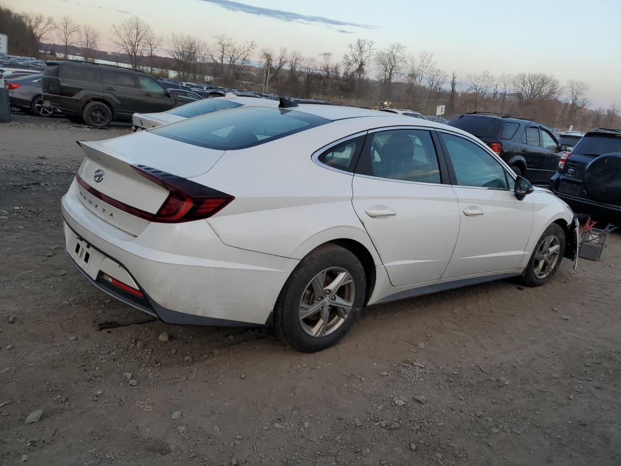 2022 Hyundai Sonata - Image 3