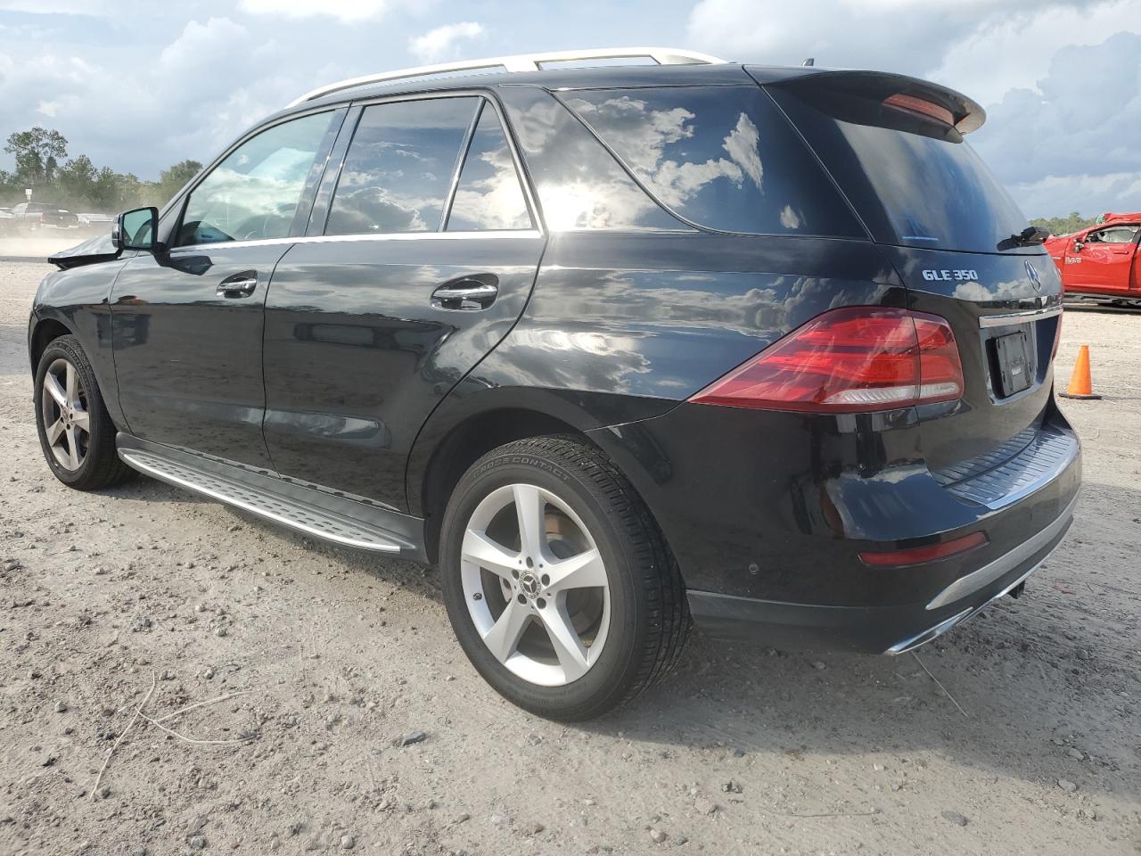 2018 Mercedes-Benz GLE - Image 2