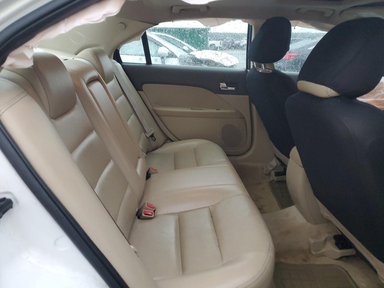 2009 Ford Fusion - Image 10