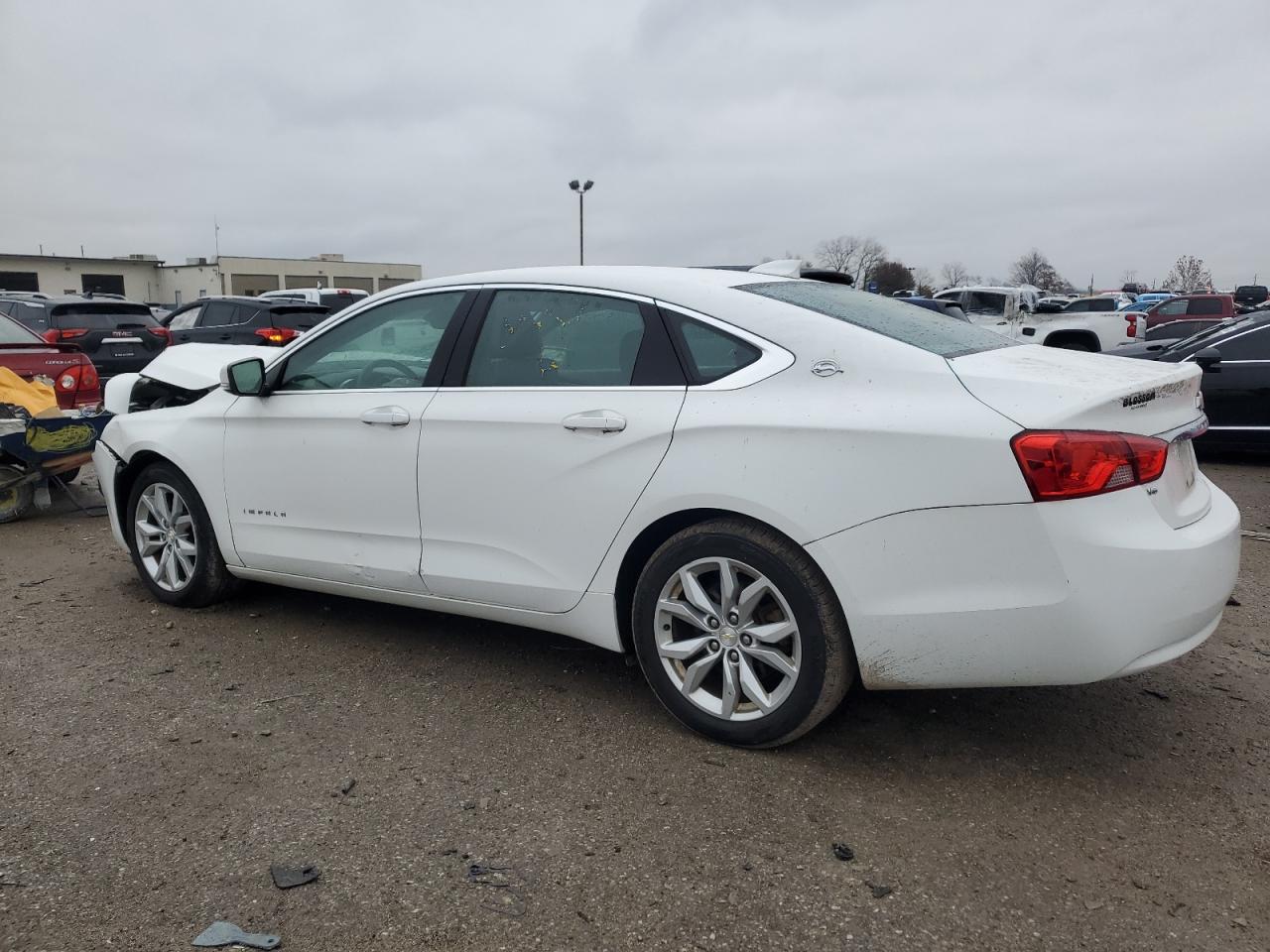 2016 Chevrolet Impala - Image 2