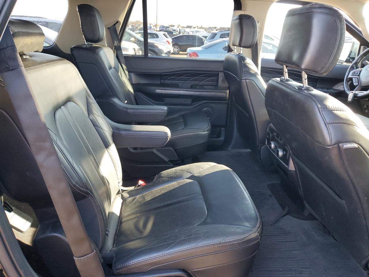 2020 Ford Expedition - Image 11