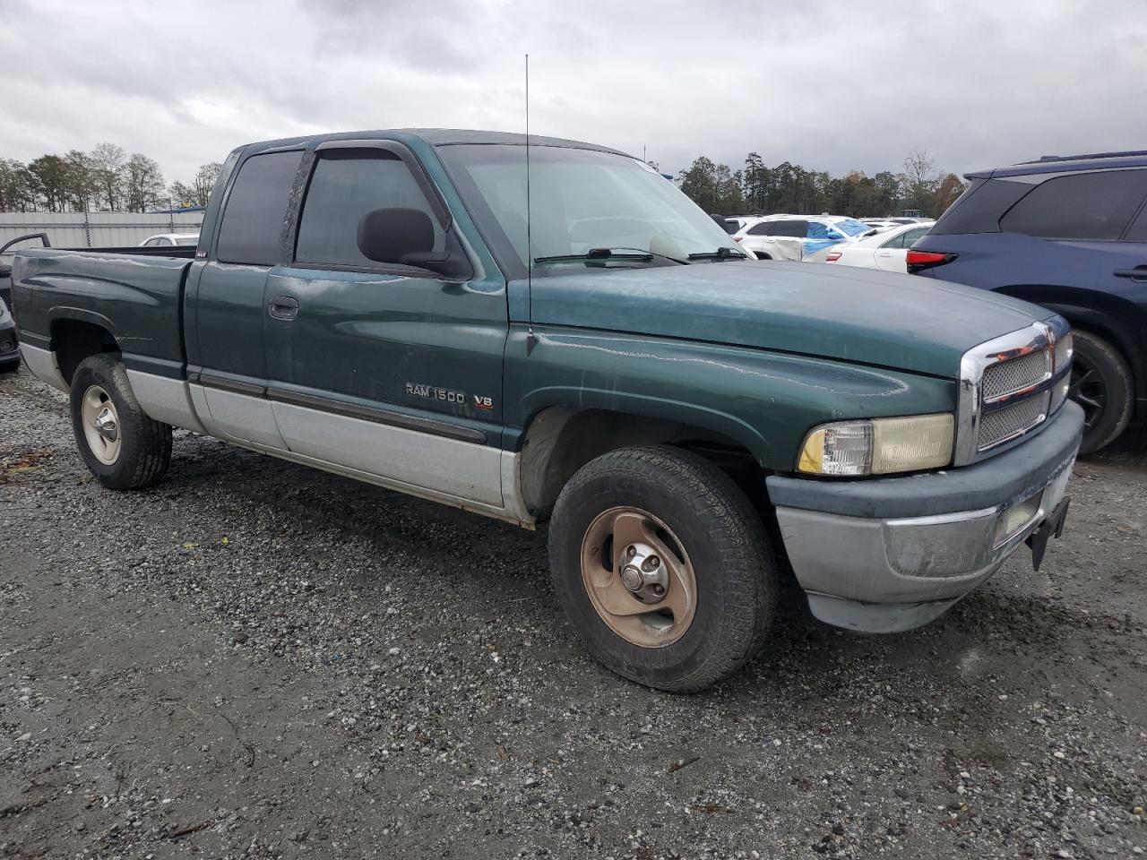 2000 Dodge RAM - Image 4