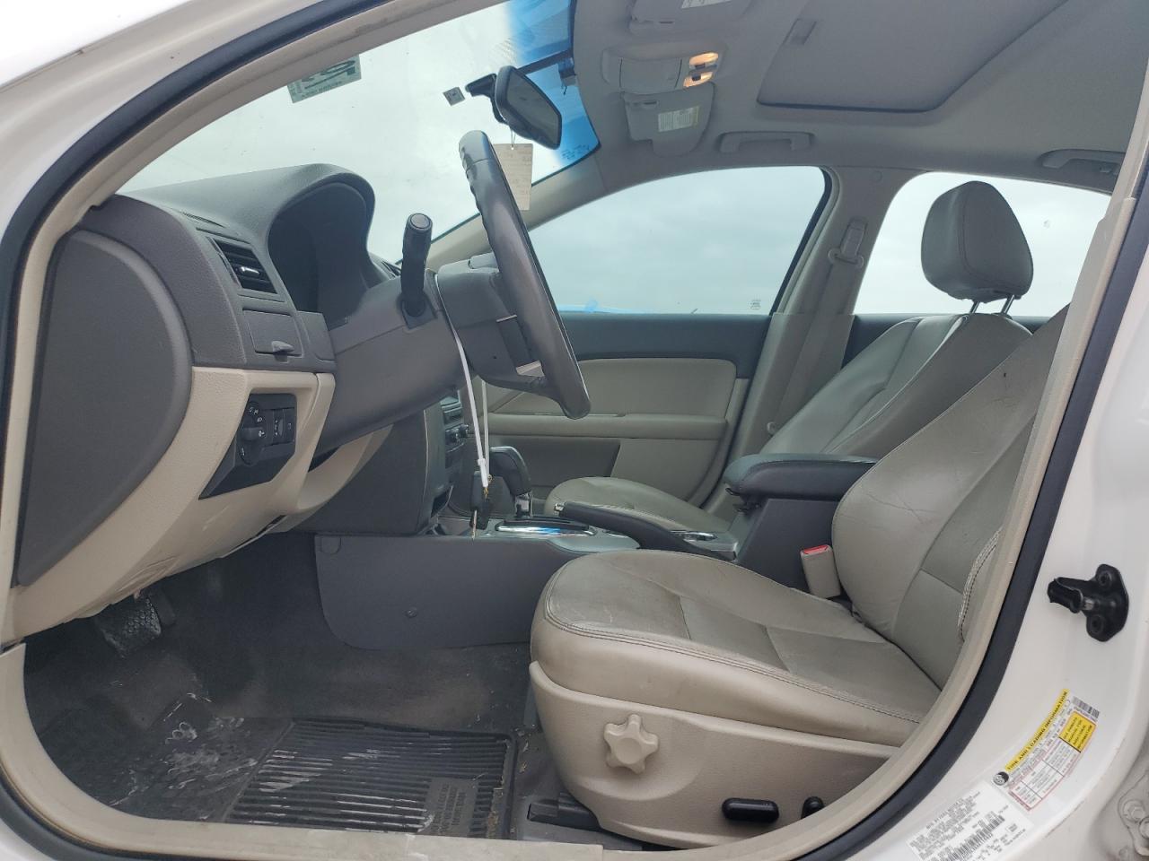 2010 Ford Fusion - Image 7
