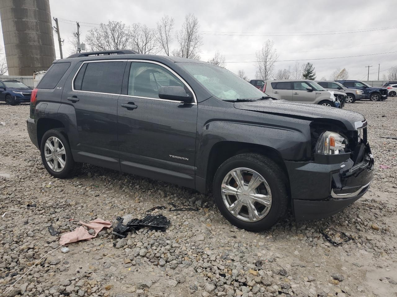 2017 GMC Terrain - Image 4