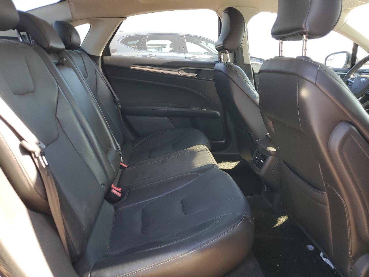 2015 Ford Fusion - Image 10