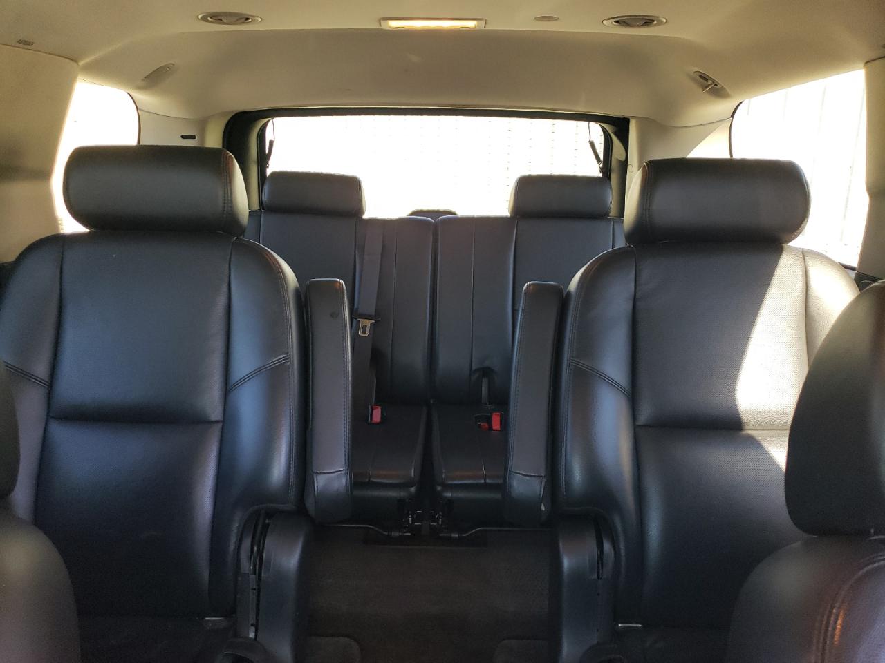 2009 Chevrolet Tahoe - Image 10