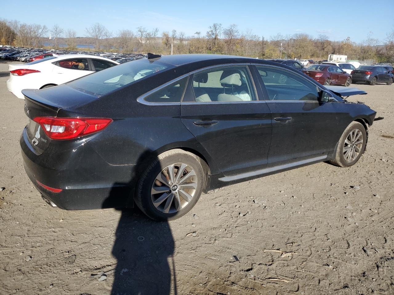 2017 Hyundai Sonata - Image 3