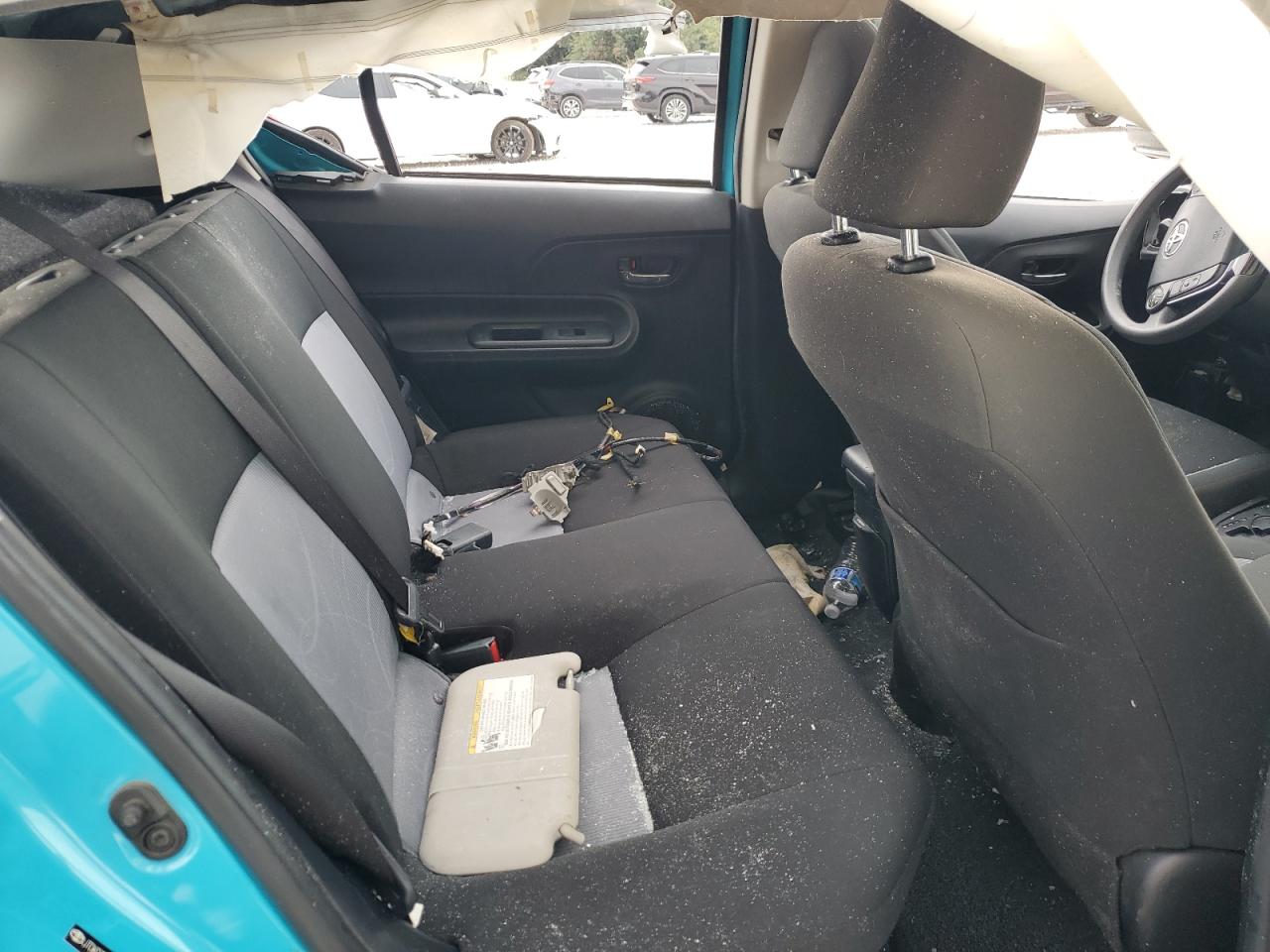2018 Toyota Prius - Image 11