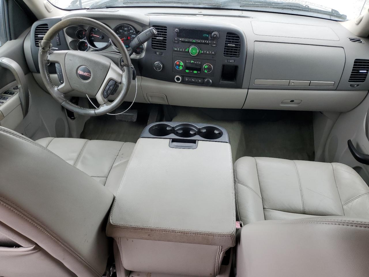 2011 GMC Sierra - Image 8