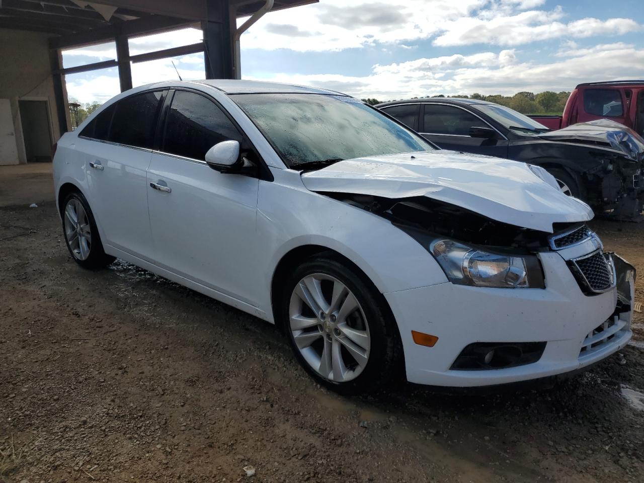 VIN 1G1PG5SBXE7244056 2014 CHEVROLET CRUZE no.4