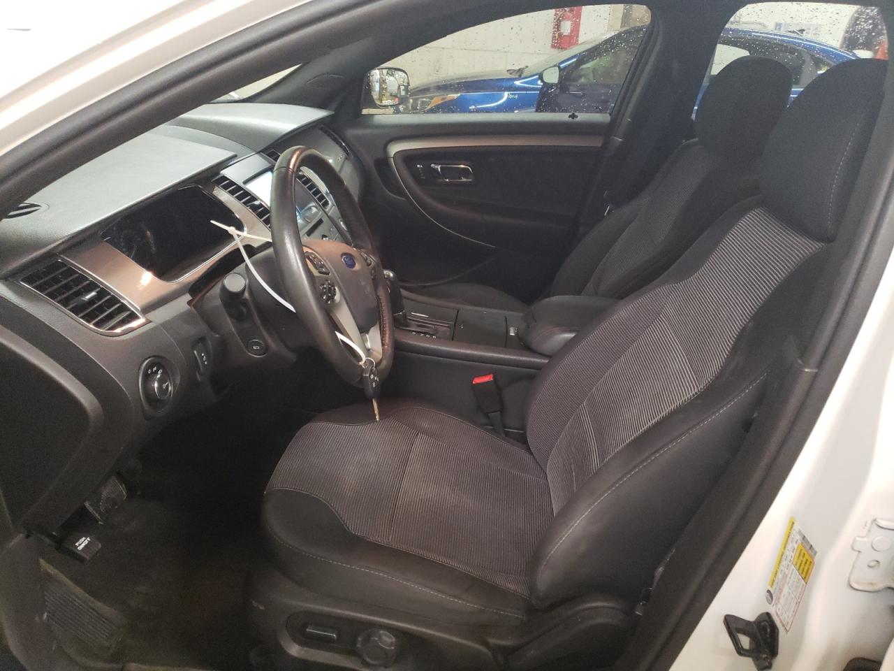 2014 Ford Taurus - Image 7