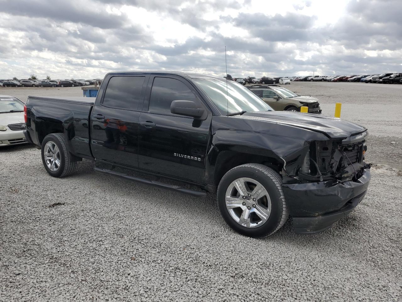 2018 Chevrolet Silverado - Image 4