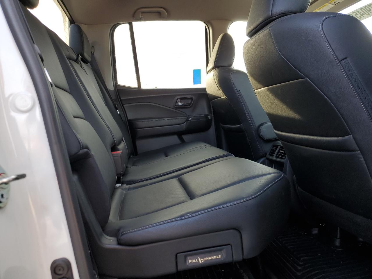 2017 Honda Ridgeline - Image 10