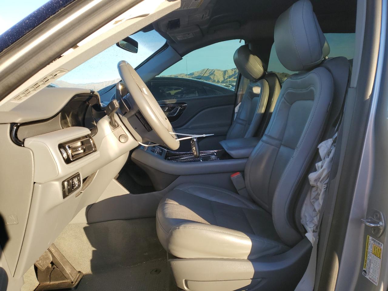 2020 Lincoln Aviator - Image 7