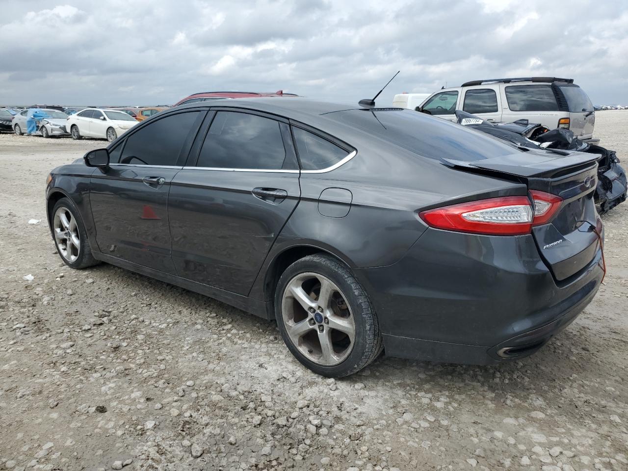 VIN 3FA6P0T90GR264464 2016 FORD FUSION no.2