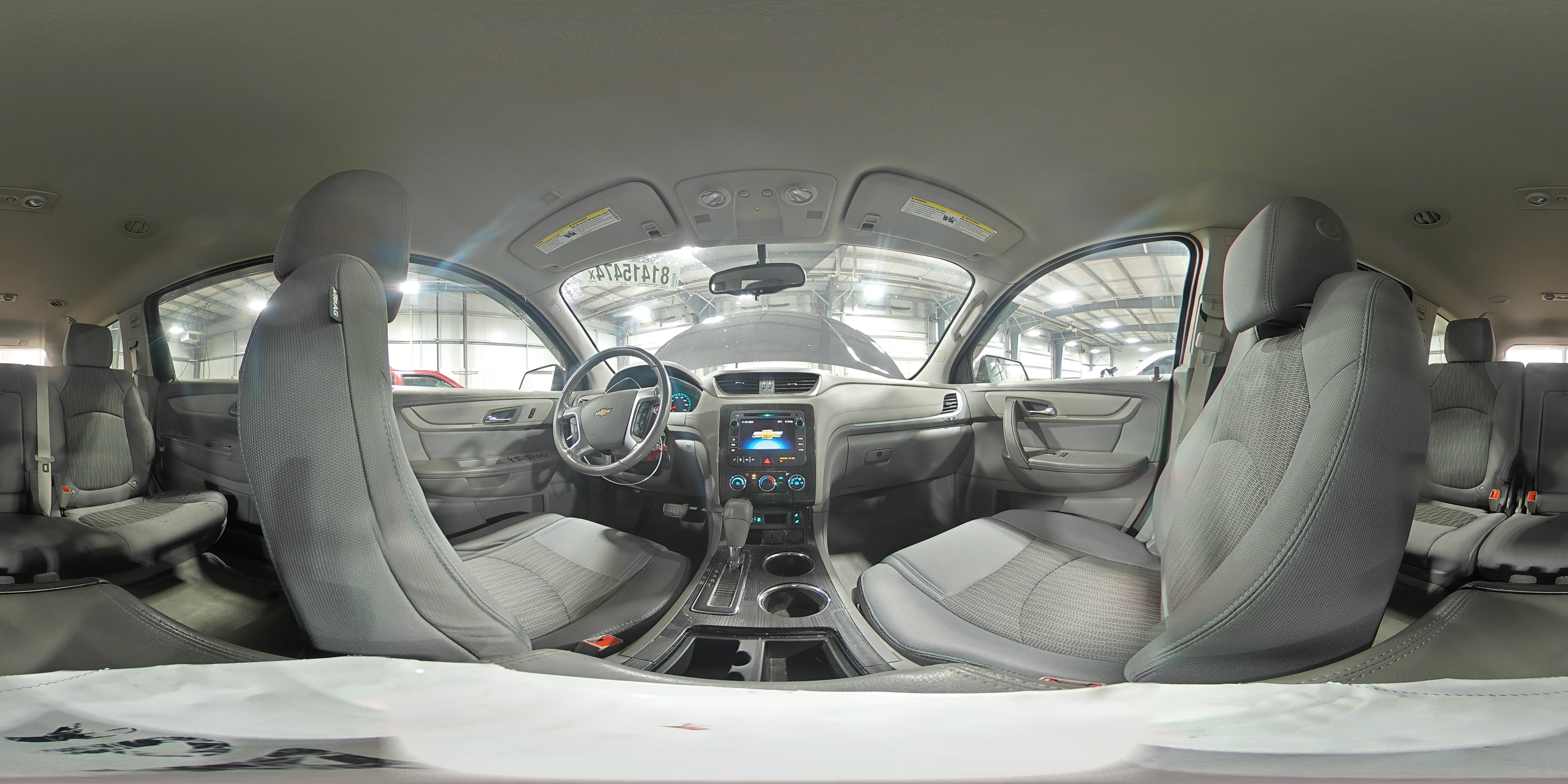 2015 Chevrolet Traverse - Image 16
