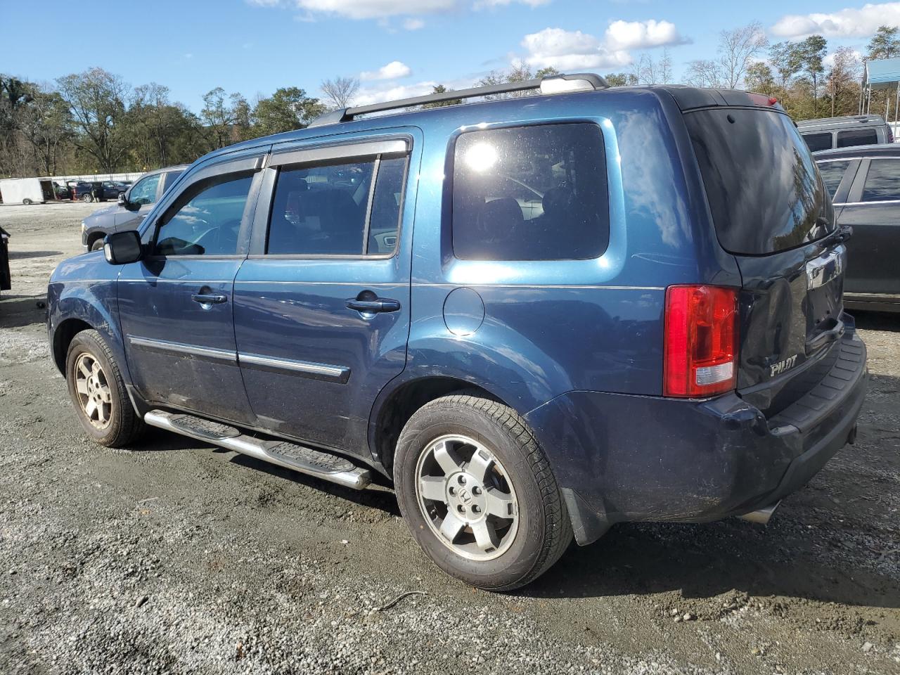 2011 Honda Pilot - Image 2