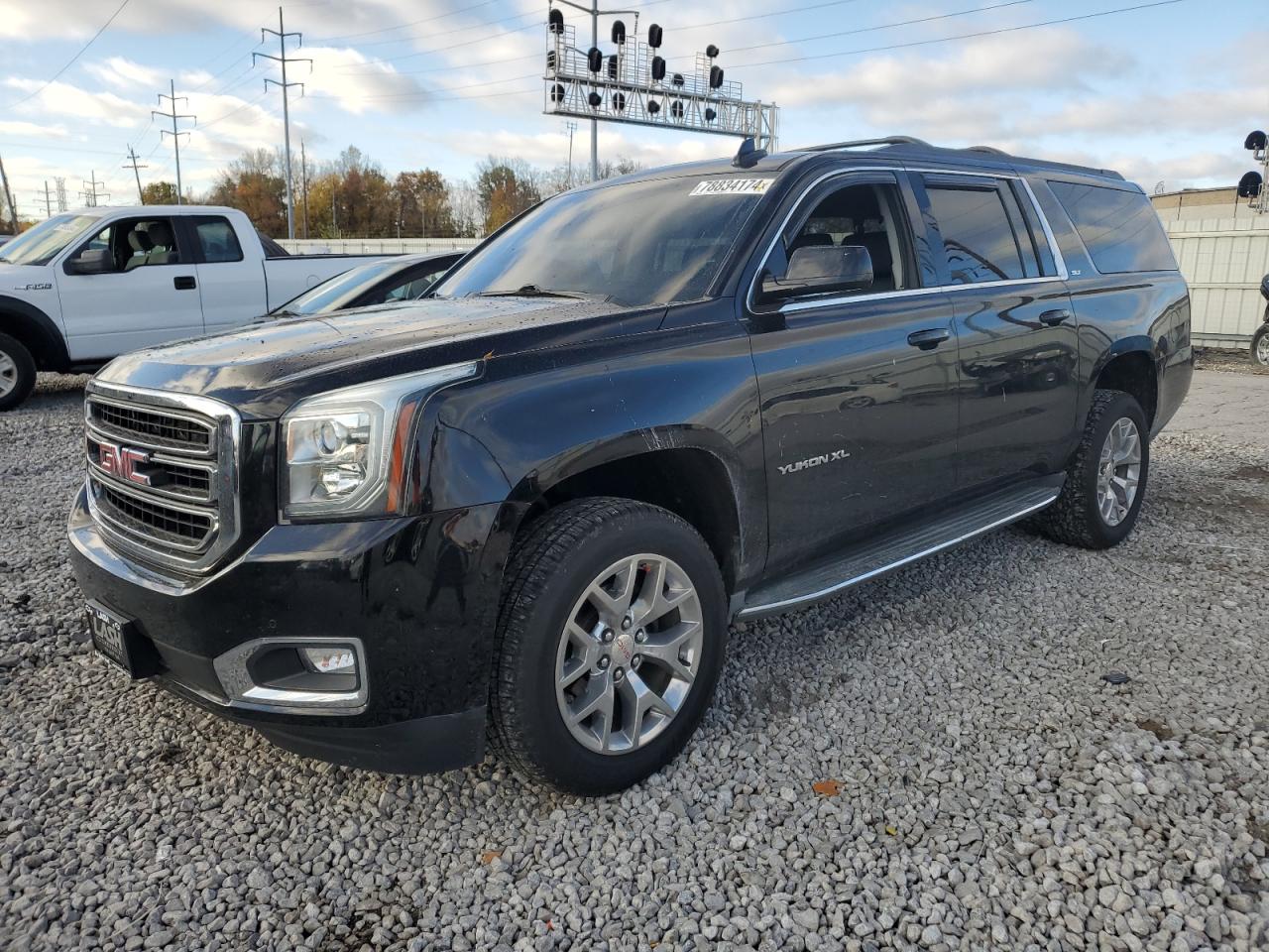 VIN 1GKS2HKC3FR618768 2015 GMC YUKON no.1