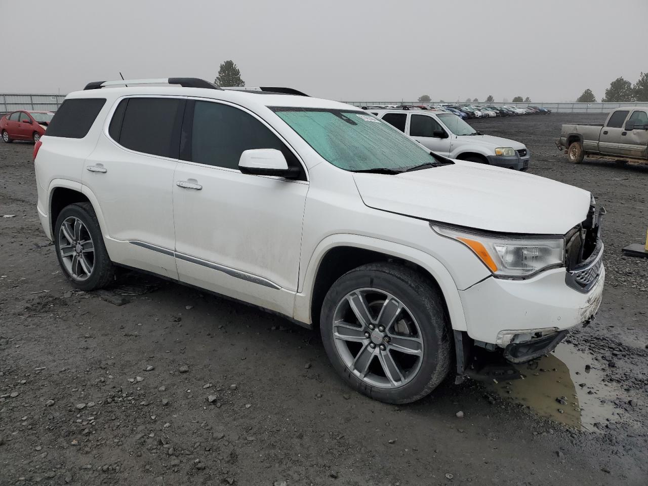 2017 GMC Acadia - Image 4