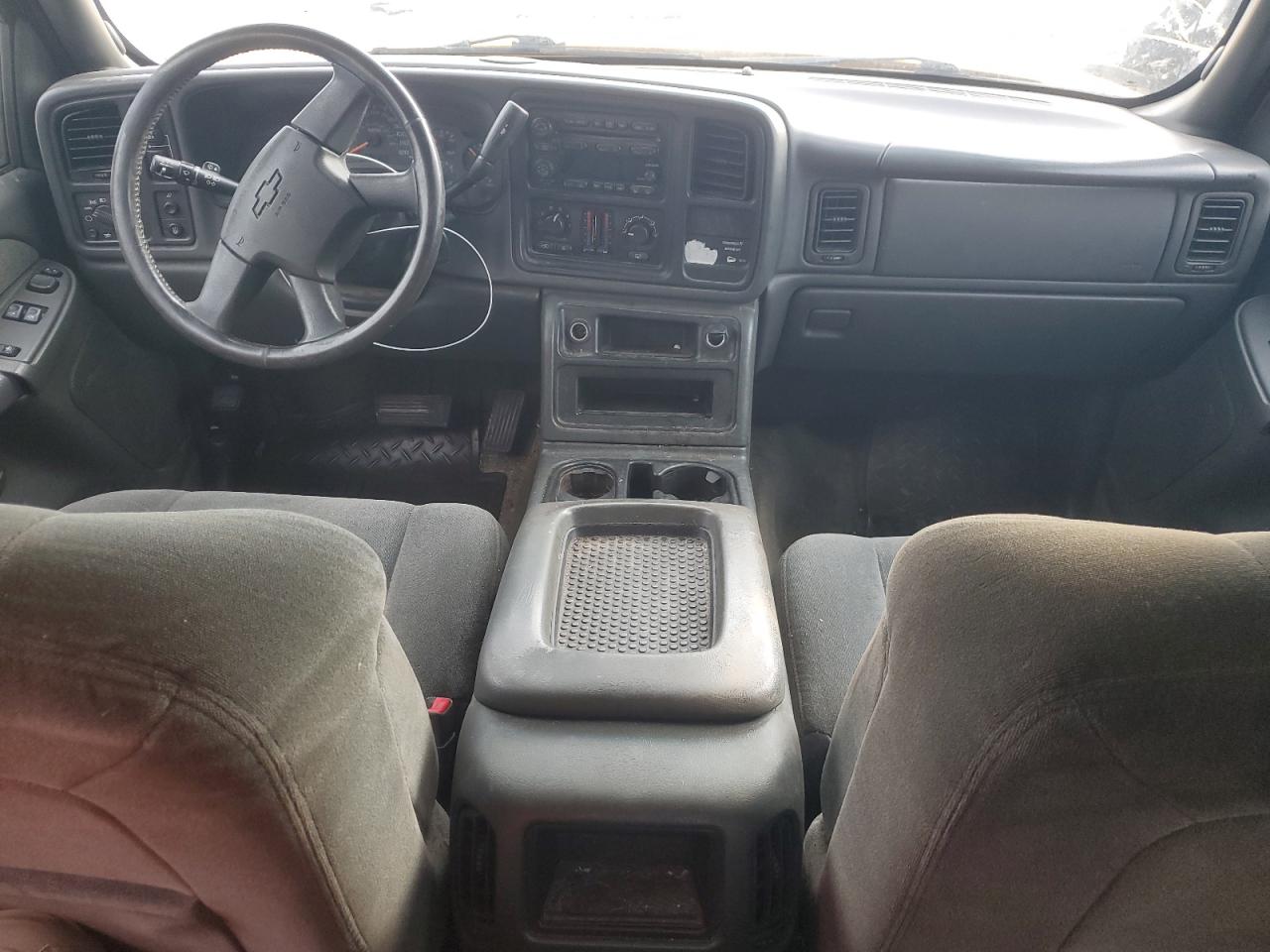 2003 Chevrolet Silverado - Image 8